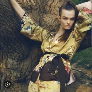 Zara Belted Printed Shirt- S